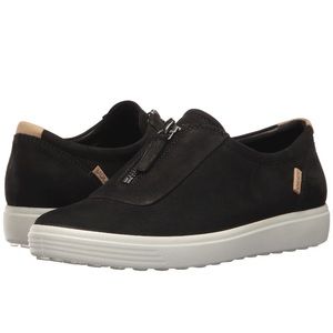ECCO Soft 7 Zip Sneaker